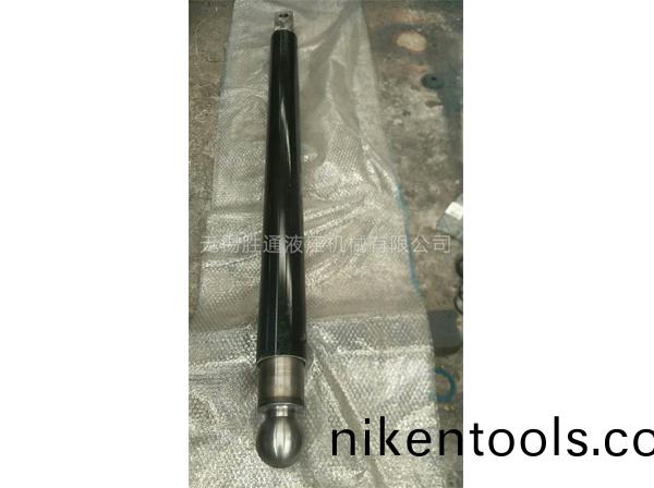 弔車(che)支（zhī）(zhi)骽油(you)缸(gang)